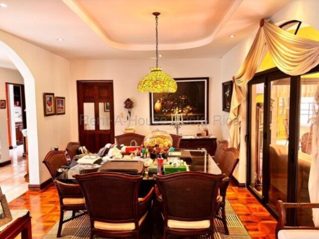 Se vende casa en Pozos Santa Ana 26-1673 en Pozos, Santa Ana, San José — $850,000