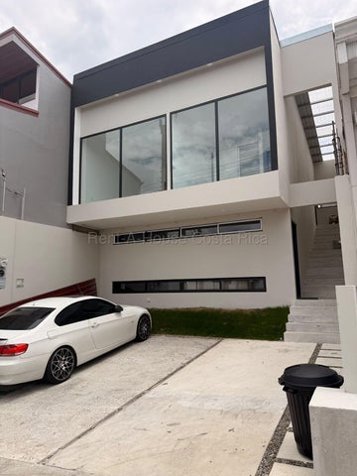 Alquiler de Apartamento para ESTRENAR en Ulloa-Heredia. RAH 27-637 en Ulloa, Heredia — ₡ 550 000