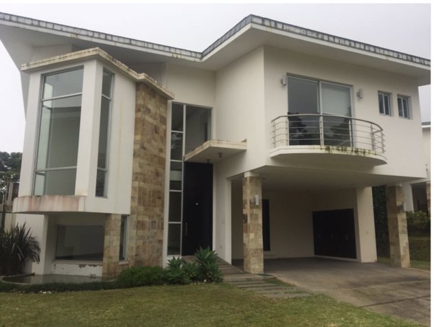 VENTA DE CASA, SAN JOSE, ESCAZU, CONDOMINIO ALTA PROVENZA in Escazú, San José — $880,000