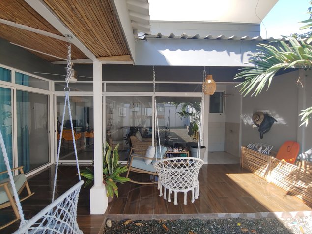 Casa Moderna de 3 Habitaciones en Bahía Ballena, Uvita en Bahía Ballena, Osa, Puntarenas — $264,000 - Foto 2 de 61