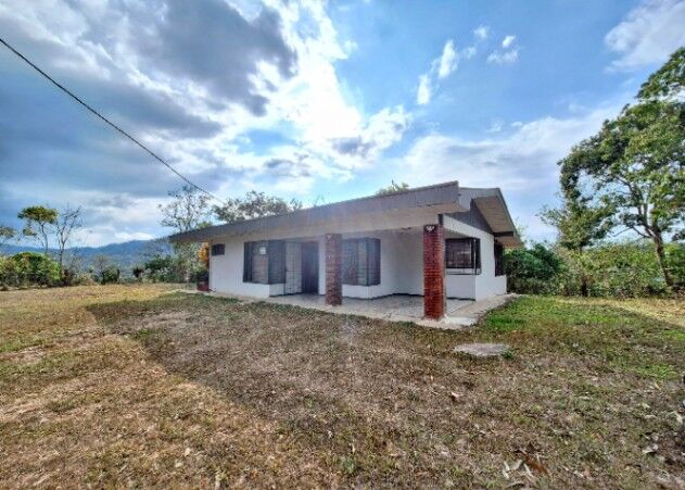 Urge Venta de Casa en San Miguel, Naranjo, Alajuela — ₡ 88 500 000
