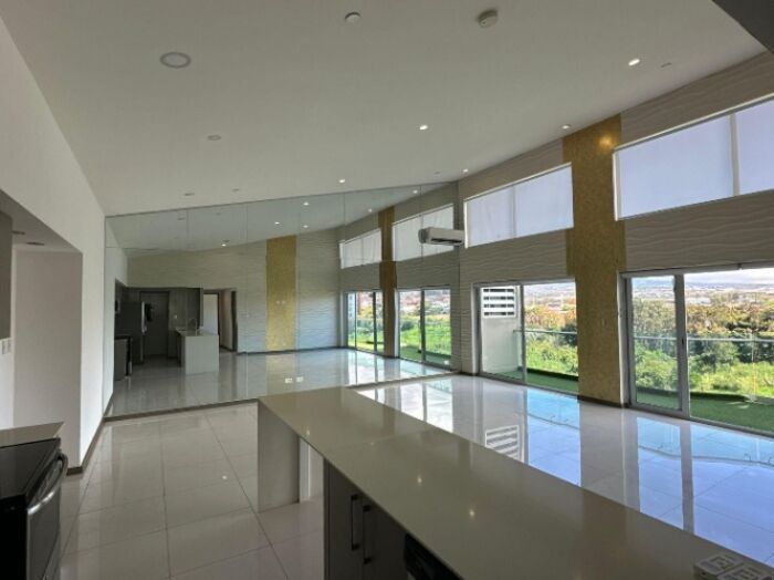Alquiler de Penthouse en Rohrmoser –  26-1259 en Pavas, San José — $1,900