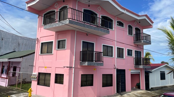 REBAJADO! EDIFICIO APARTAMENTOS Y OFICINAS, LIMON, COSTA RICA en Limón — $350,000 - Foto 3 de 47