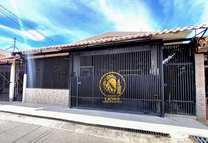 🏡 Preciosa Residencia en  Tejar Centro  Guarco, Cartago, Aplica para Bono-Crédito 😍 en Guadalupe, Cartago — ₡ 72 900 000