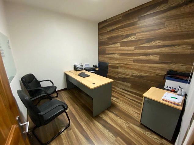 Alquiler de Oficinas Amuebladas en Barrio Dent en San Pedro, Montes De Oca, San José — $600 - Foto 2 de 8