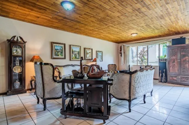 CASA EN VENTA EN ALAJUELA. $1,000,000. Cod#25-663 en Garita, Alajuela — $1,000,000 - Foto 2 de 15