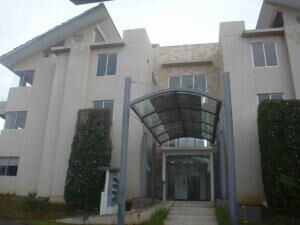 Alquiler de Fabuloso Apartamento en Piedades, Santa Ana / OFC in Piedades, Santa Ana, San José — $2,260