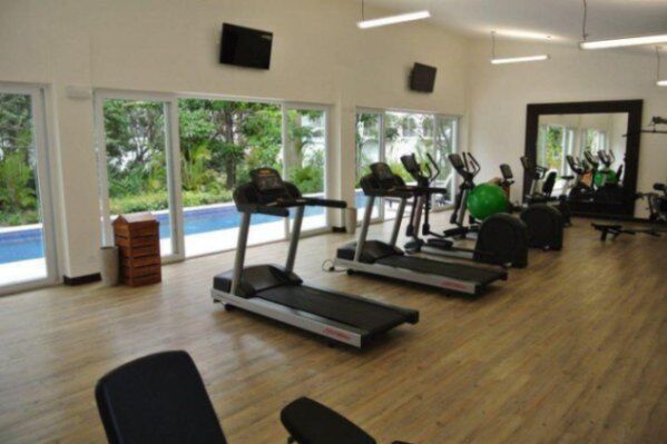 Se alquila apartamento en condominio de Guachipelín Escazú 26-755 in San Rafael, Escazú, San José — $1,350
