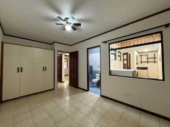 Se alquila espacioso apartamento en Mata Redonda San José 26-1393 en Mata Redonda, San José — $1,050 - Foto 5 de 19