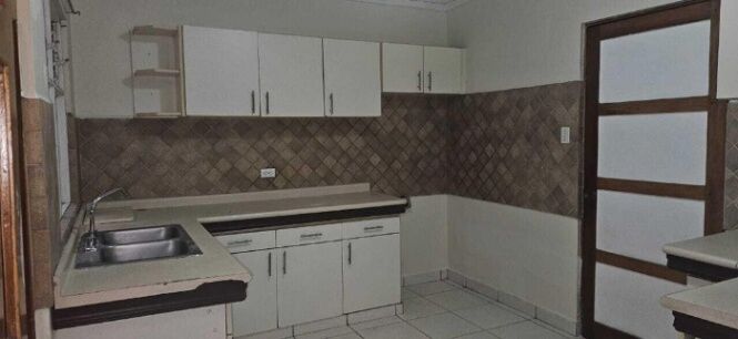 🏡 Apartamento en Alquiler  | Curridabat      26 1177 in Curridabat, San José — $1,300