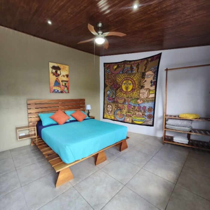 ¡Tu Casa de Vacaciones Perfecta o Increíble Oportunidad de Inversión en San Francisco de Cajón! en Cajón, Pérez Zeledón, San José — $249,000