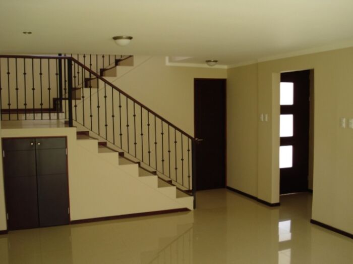 CASA A LA VENTA EN POZOS DE SANTA ANA CONDOMINIO LAJAS DEL RÍO in Pozos, Santa Ana, San José — $199,000