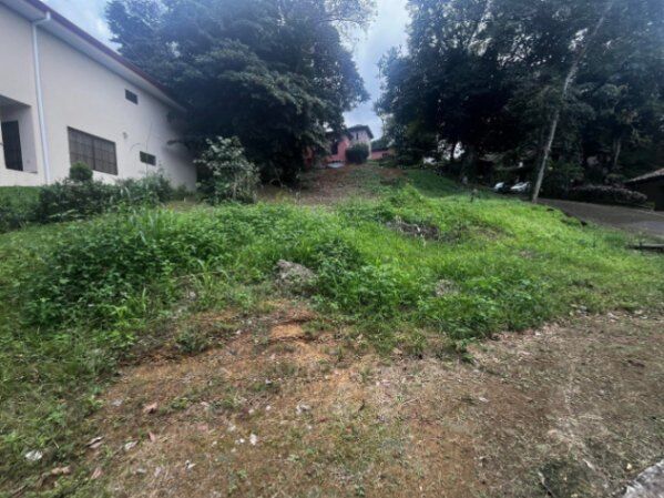 Se vende lote esquinero en Mora San José 26-1097 in Colón, Mora, San José — $106,500