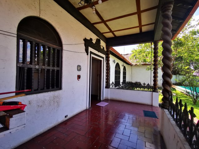 Se vende casa estilo neocolonial en Guadalupe, Goicoechea in Guadalupe, Goicoechea, San José — $450,000