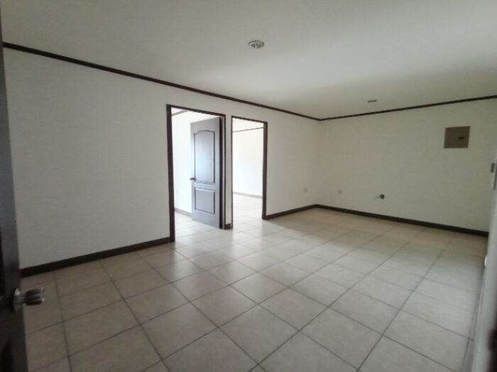 EDIFICIO EN ROHRMOSER EN ALQUILER en Pavas, San José — $13,000