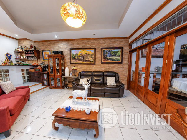 Amplia casa en Tres Ríos, Sierras de la Unión **2179 in Tres Ríos, La Unión, Cartago — $475,000 - Photo 2 of 21