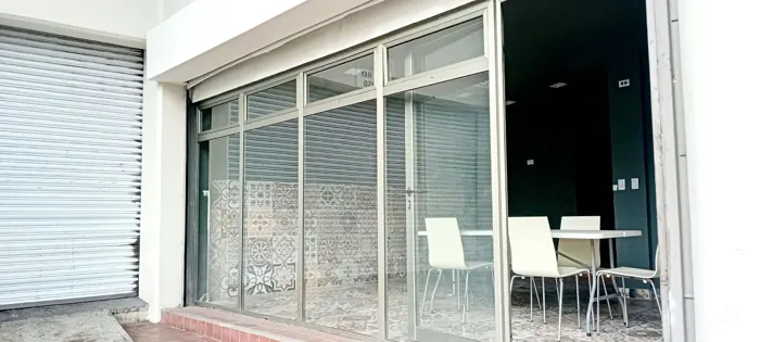 ALQUILER DE LOCAL COMERCIAL, SAN JOSÉ, SAN PEDRO, BARRIO DENT en San Pedro, Montes De Oca, San José — $837