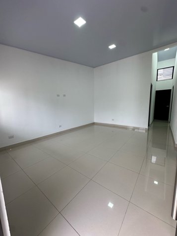 CASA NUEVA STO DOMINGO PARÁ SAN LUIS en Pará, Santo Domingo, Heredia — ₡ 79 000 000 - Foto 2 de 15