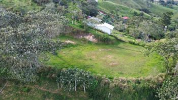 Terreno amplio de 2.500 m² en Santiago, San Ramón, Costa Rica in Santiago, San Ramón, Alajuela — $171,000 - Photo 2 of 5