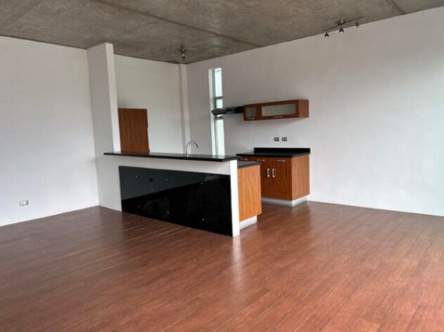 APARTAMENTO EN VENTA, ESCAZÙ $245.000 COD#26-728 in Escazú, San José — ₡ 245 000