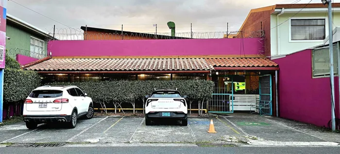 Building for Sale in Moravia Centro, San José. Code EV5273 in San Vicente, Moravia, San José — ₡ 325 000 000