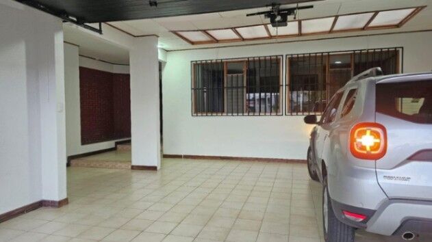 MLS-26-294 LS VENTA CASA GRANADILLA CURRIDABAT in Granadilla, Curridabat, San José — $350,000