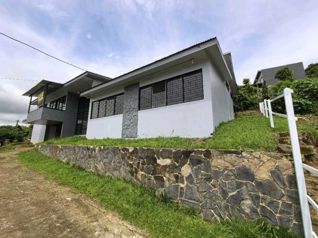 Venta de Casa en San Ramon de Alajuela Frente a Ruta 1