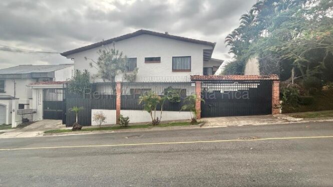 Venta de Casa en Escazú-San Rafael. RAH 26-2018 en San Rafael, Escazú, San José — $360,000