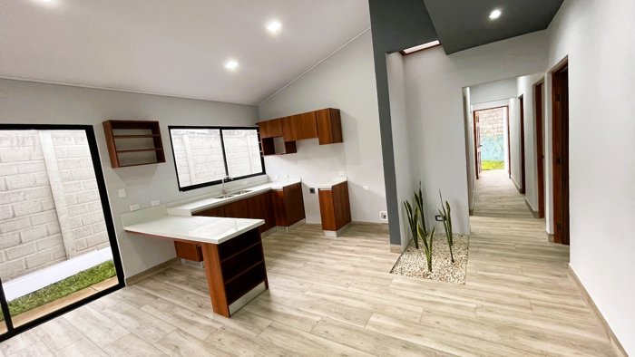 SE VENDE CASA EN SAN RAMON, ALAJUELA en San Ramón, Alajuela — $230,000 - Foto 2 de 28