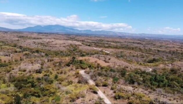 Venta de Extenso Lote en Bagaces, Guanacaste / Mls. 26-898 OFC JB en Bagaces, Guanacaste — $2,500,000