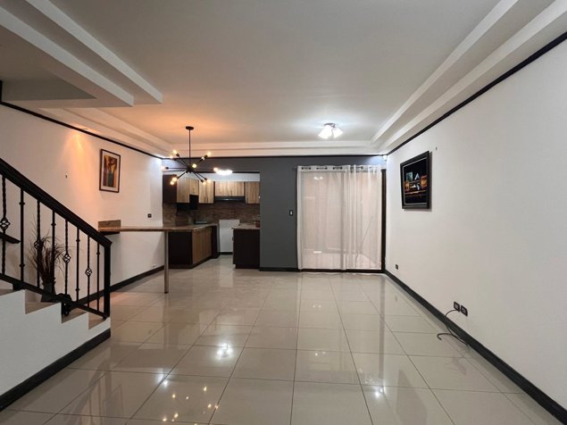 Casa en Venta en Concepción de Tres Ríos, Cartago en Concepción, La Unión, Cartago — ₡ 79 900 000 - Foto 2 de 18
