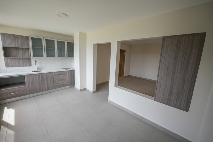 Espacioso Apartamento Tipo Studio en Bello Horizonte de Escazú in Escazú, San José — $1,000 - Photo 3 of 12
