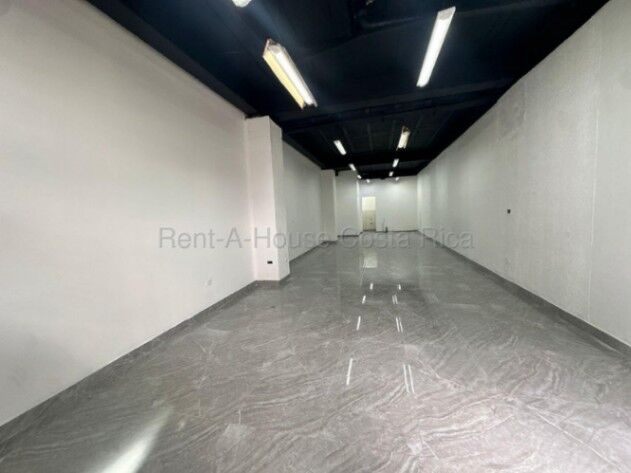Alquiler de Local Comercial en EL Centro de San José. RAH 26-2161 in Catedral, San José — $1,200