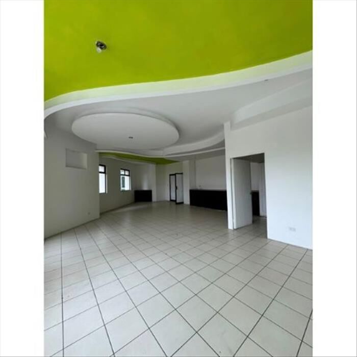 ALQUILER DE LOCAL, HEREDIA, SAN FRANCISCO, CENTRO DE NEGOCIOS PASEO DE LAS FLORES.   en San Francisco, Heredia — $1,948