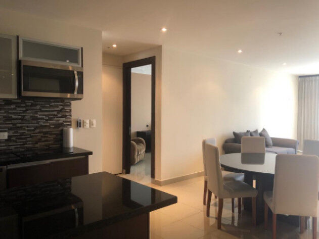 Venta de lujoso apartamento en exclusiva Torre en la Sabana. en Mata Redonda, San José — $425,000