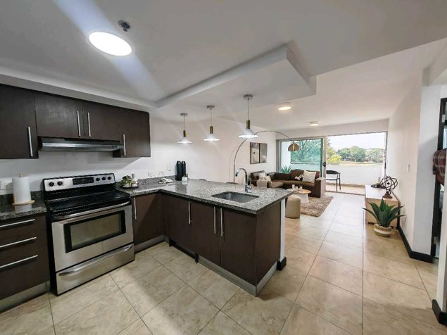 Venta de apartamento en la Uruca en Uruca, San José — $185,000