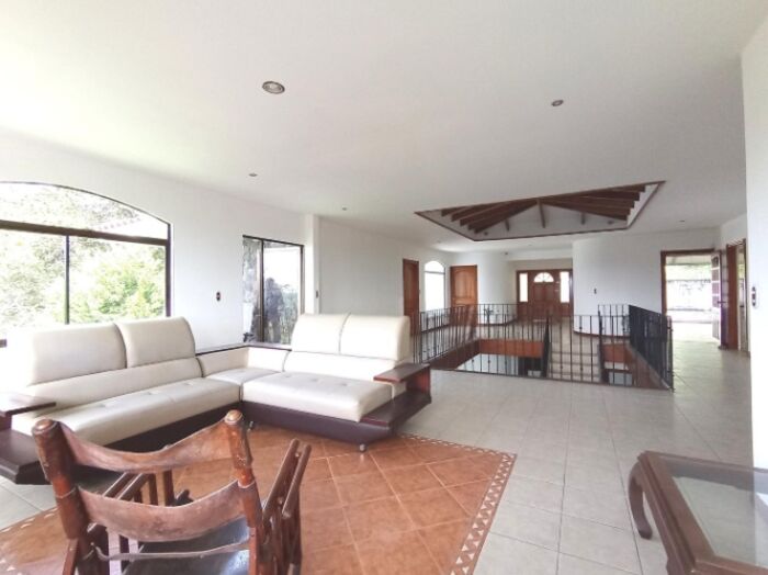 Venta de Lujosa Casa en Tarbaca en Aserrí  - Súper Precio . RAH 25-1854  in Tarbaca, Aserrí, San José — $355,000