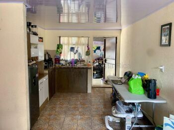 Casa en venta con apartamento independiente ideal para inversión en Paraíso #26-1851 GS en Paraíso, Cartago — $125,000 - Foto 4 de 8