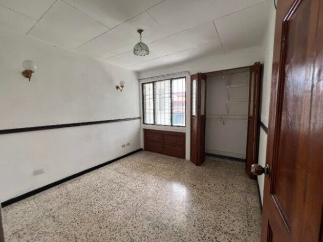Casa en venta en Llanos del Molino con jardín y residencial familiar #26-859 GS en Alajuela — $160,000