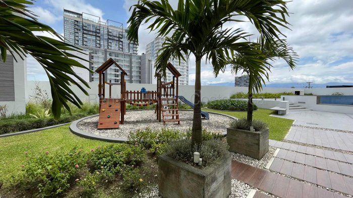 Venta de Apartamento Amueblado en Rohrmoser. RAH 27-320 in Pavas, San José — $239,000