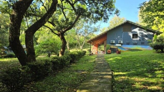 Finca privada en venta en San Mateo, Costa Rica: 1 hectárea con arroyo y varias estructuras . in San Isidro De El General, Pérez Zeledón, San José — $400,000
