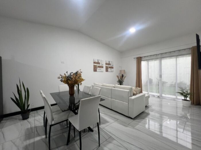 Venta de Casa en Hacienda El Coyol, Alajuela / Mls. 26-346 OFC JB in Alajuela — $157,500