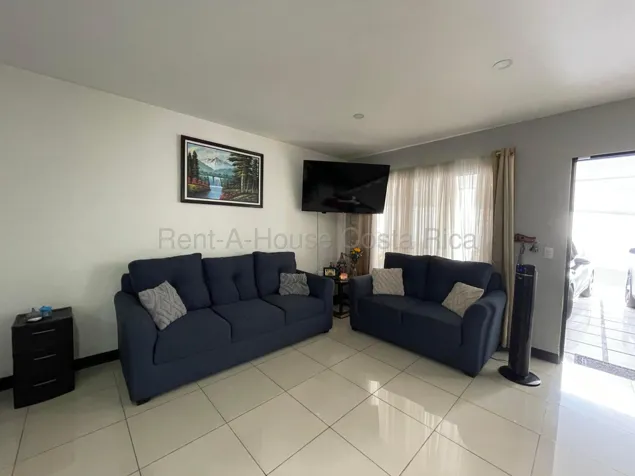 Casa en venta en condominio privado | ₡79.000.000 | MLS #27-1039 en San Miguel, Desamparados, San José — ₡ 79 000 000 - Foto 2 de 20