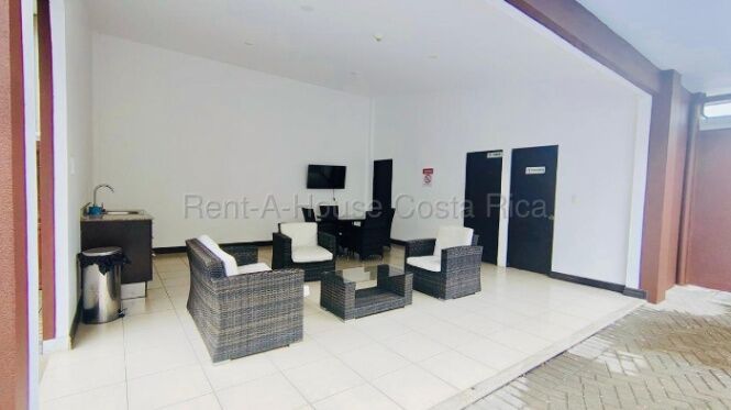 Venta apartamento ideal para invertir con piscina y seguridad #26-2055 GS en San Sebastián, San José — $102,000