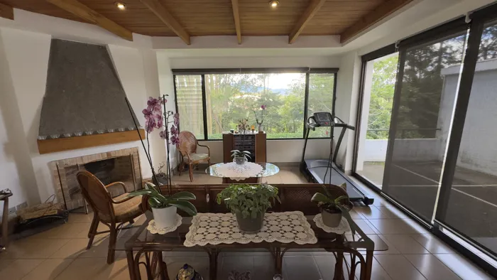 Venta de elegante y espaciosa casa, Curridabat, Granadilla. (FE) en Granadilla, Curridabat, San José — $745,000 - Foto 3 de 29