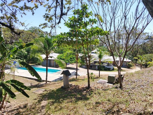 Villas Paraíso multi unit property with community rancho and pool en Cuajiniquil, Santa Cruz, Guanacaste — $690,000
