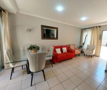VENTA DE HERMOSA CASA EN PIEDADES DE SANTA ANA. 4 HAB. en Piedades, Santa Ana, San José — 57 000 000 ₡ - Foto 5 de 20