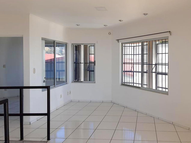 Beautiful property with views of Central Valley & Mountains en Grecia, Alajuela — ₡ 145 000 000 - Foto 3 de 11