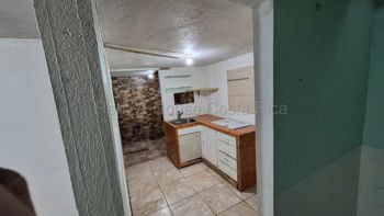 Venta de Apartamento en Condominio Montemar, Colima de Tibás. RAH 27-729