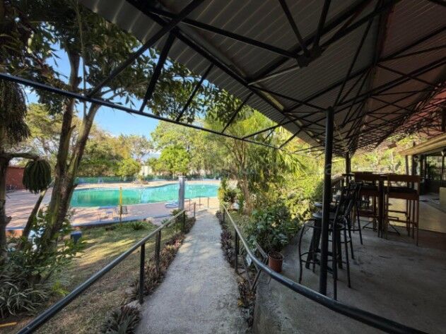 Venta club campestre exclusivo con piscina y cancha #26-1894 GS en Escazú, San José — $1,700,000
